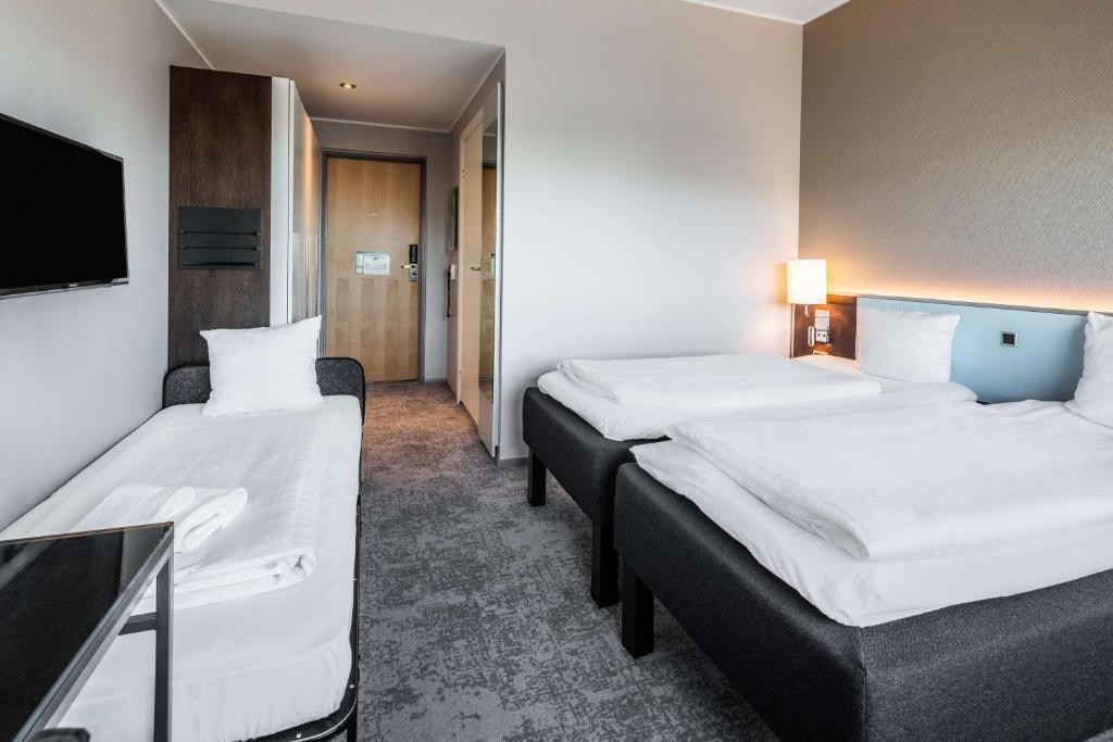 
Standard Family Room Three
