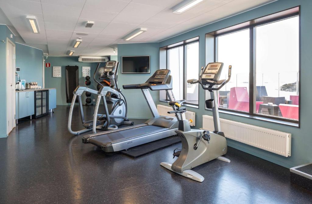 Fitness centrum a/nebo fitness zařízení v ubytování Scandic Laholmen