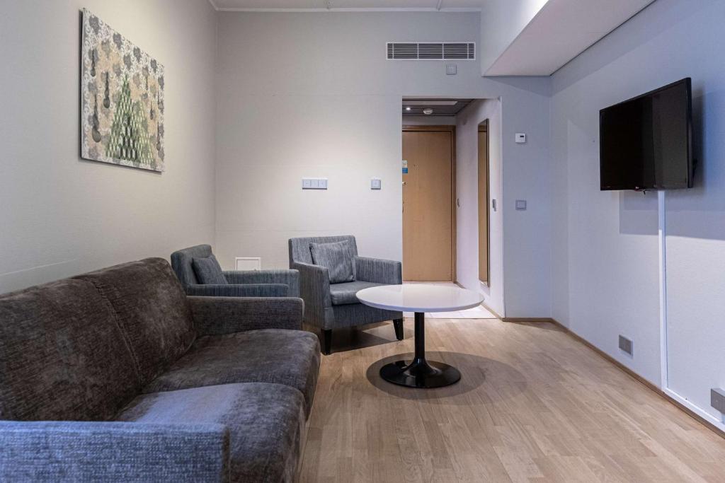 TV a/nebo společenská místnost v ubytování Scandic Kaisaniemi