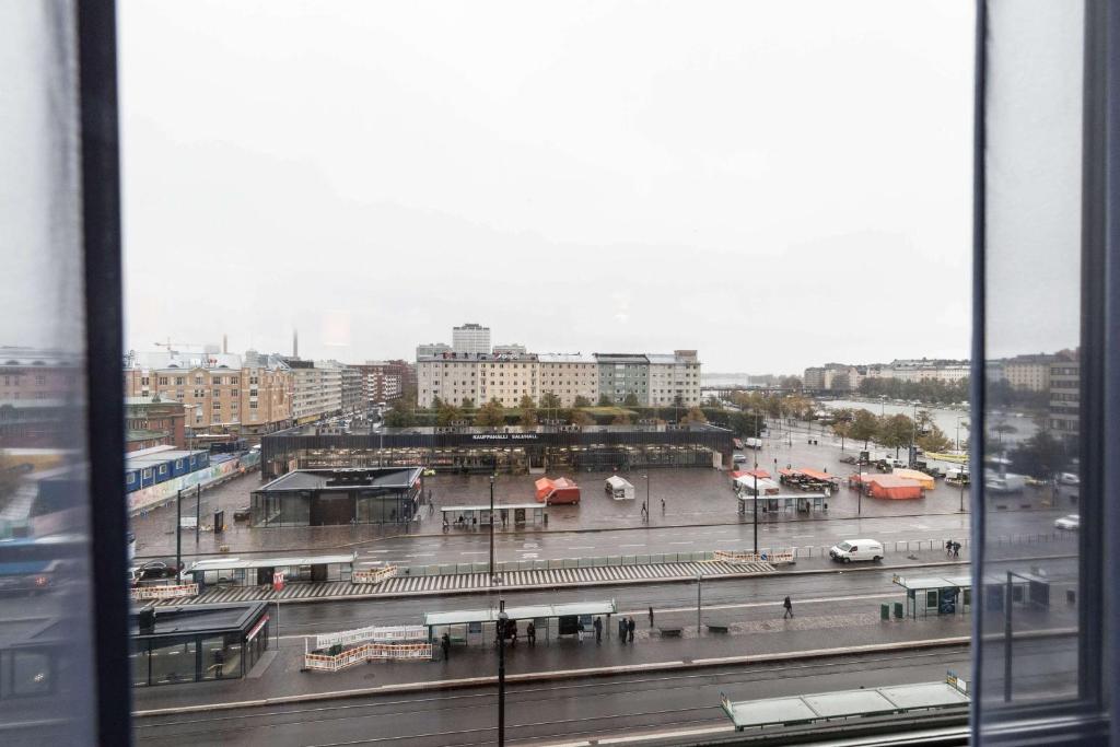 Nespecifikovaný výhled na destinaci Helsinky nebo výhled na město při pohledu z hotelu
