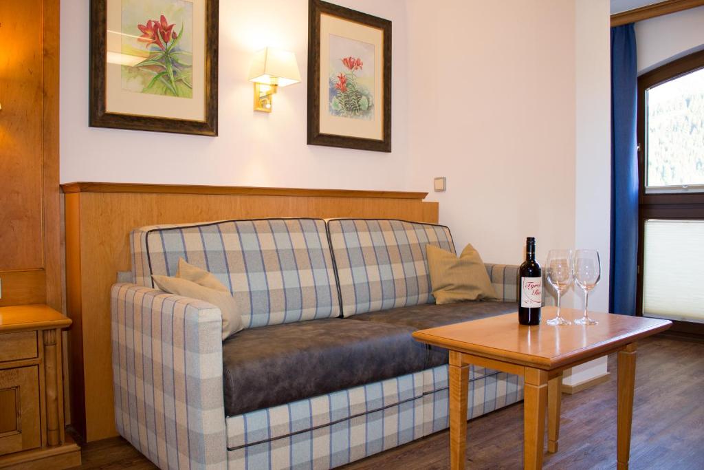 Posezení v ubytování Hotel Tyrol am Haldensee