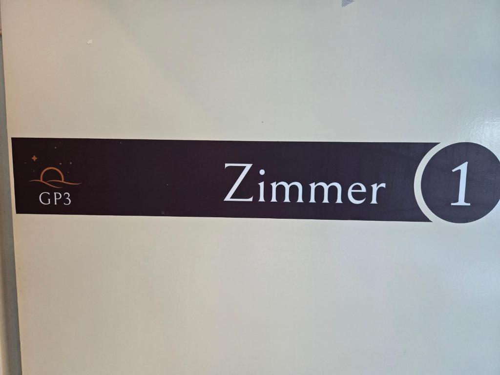 Pension GP3, Zimmer mit Kochnische und Duschbad vor den Toren Berlins - Habitación Doble Con Baño Privado