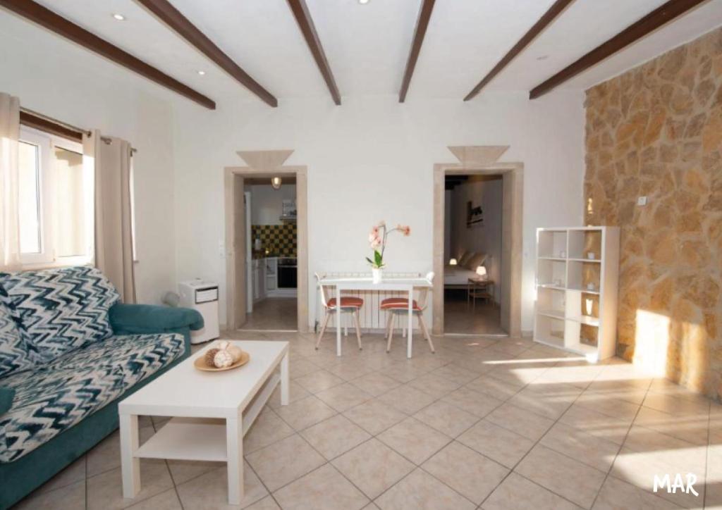 Posedenie v ubytovaní Finca Animas
