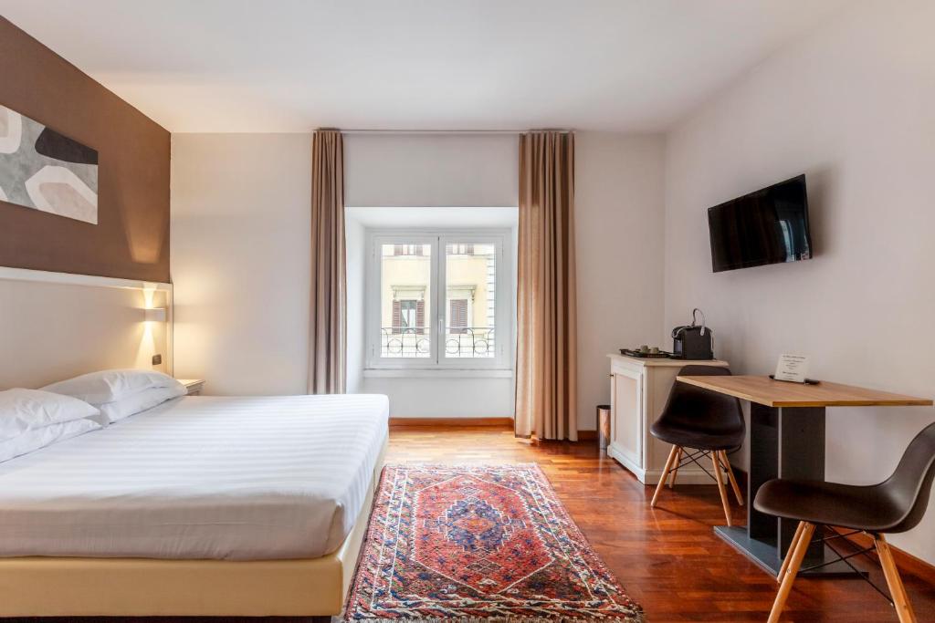 Inn Rome Rooms & Suites - Deluxe Double Room