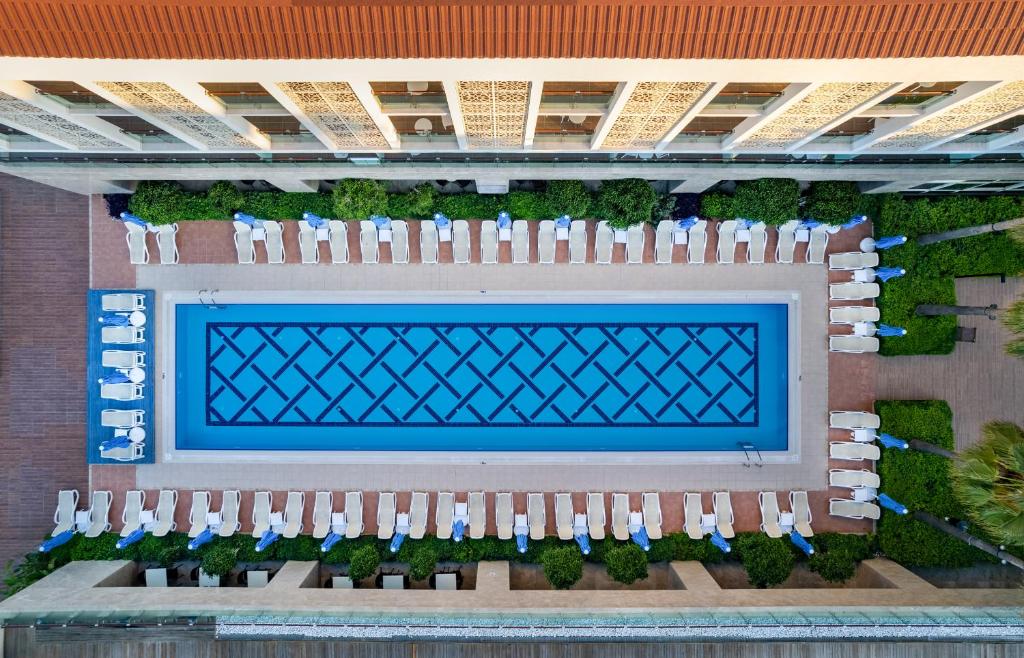 Bazén v ubytování Sentido Trendy Verbena Beach Hotel nebo v jeho okolí