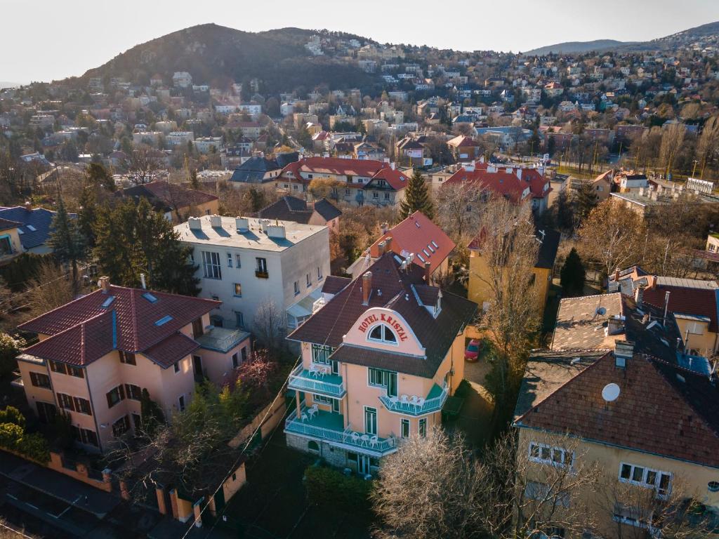 Nespecifikovaný výhled na hory nebo výhled na hory při pohledu z hotelu