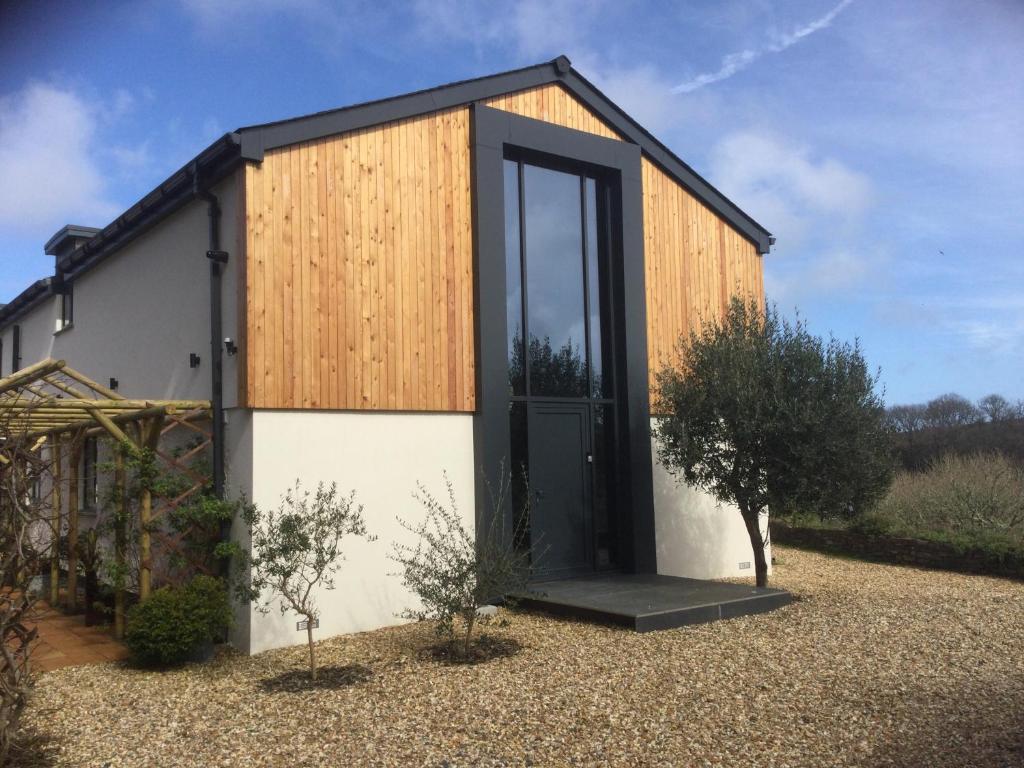 Lanteague Cornwall with stunning Sea Views - 带花园的双人间