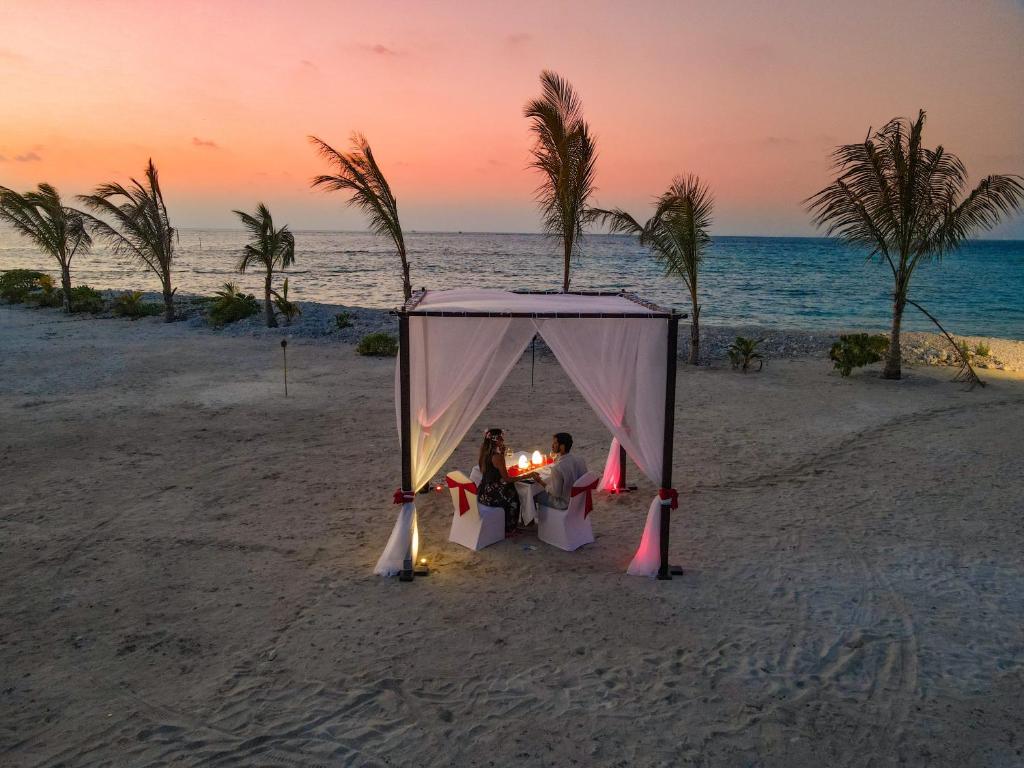 Cinnamon Dhonveli Maldives - Complimentary Speedboat Return for 2 pax on 7 nights or more stays valid to 31 Oct 2027 & up to 2 kids stay free - View 29