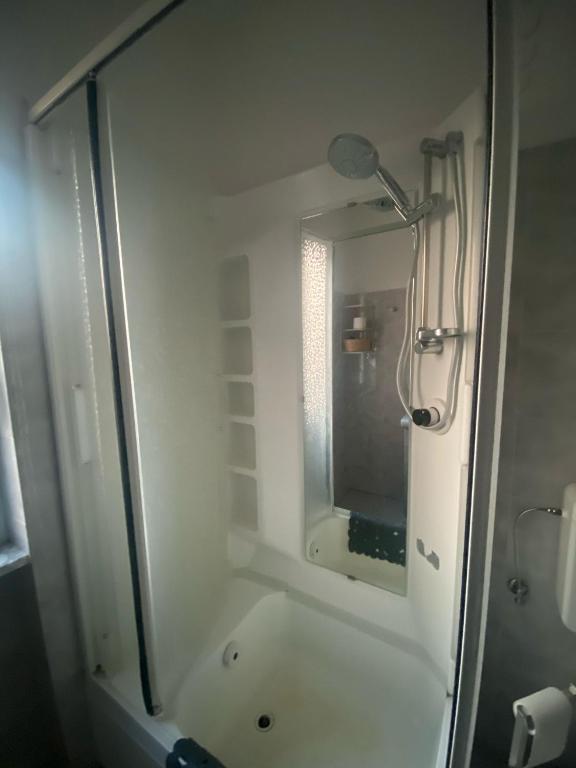 A bathroom at Casa Melograno