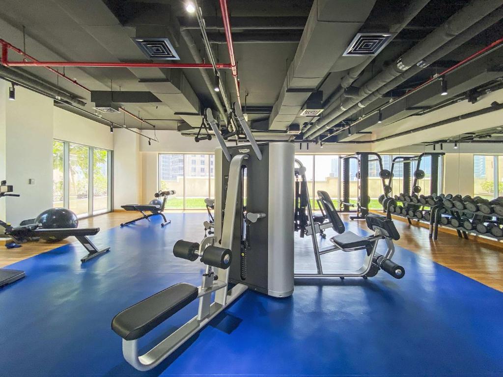 Fitness centrum a/nebo fitness zařízení v ubytování Silkhaus stunning 1 BDR in Downtown near Business Bay