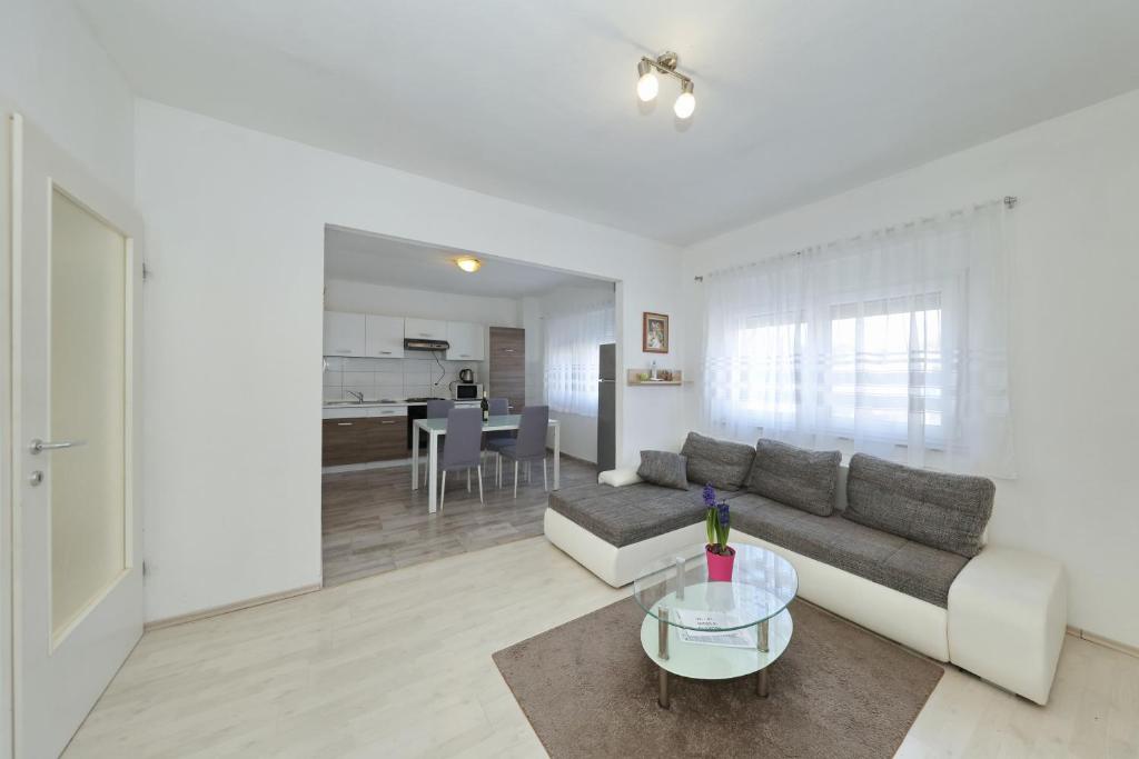 Apartment Mirela
