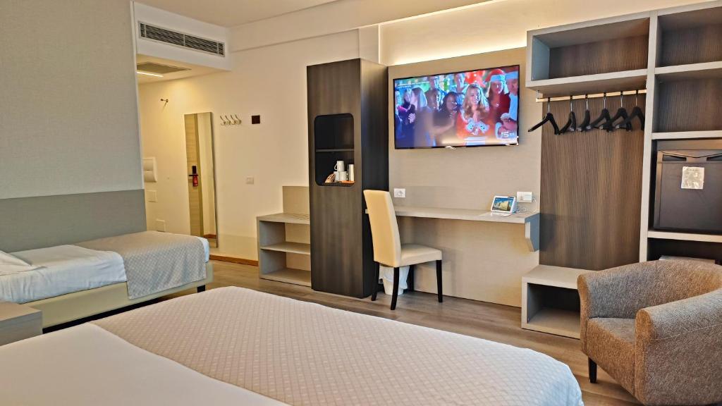 Hotel President - Superior Double Room