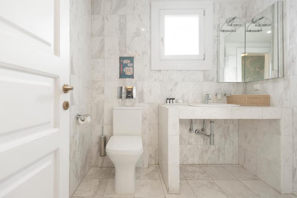 Gatto Perso Luxury Studios And Apartments - 8