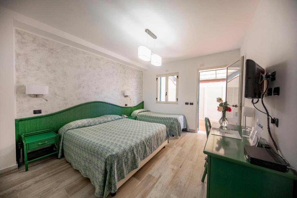Hotiday Cefalù Mazzaforno