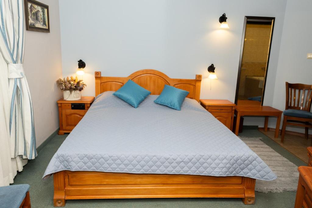 Postel nebo postele na pokoji v ubytování Boutique Hotel St. Stefan
