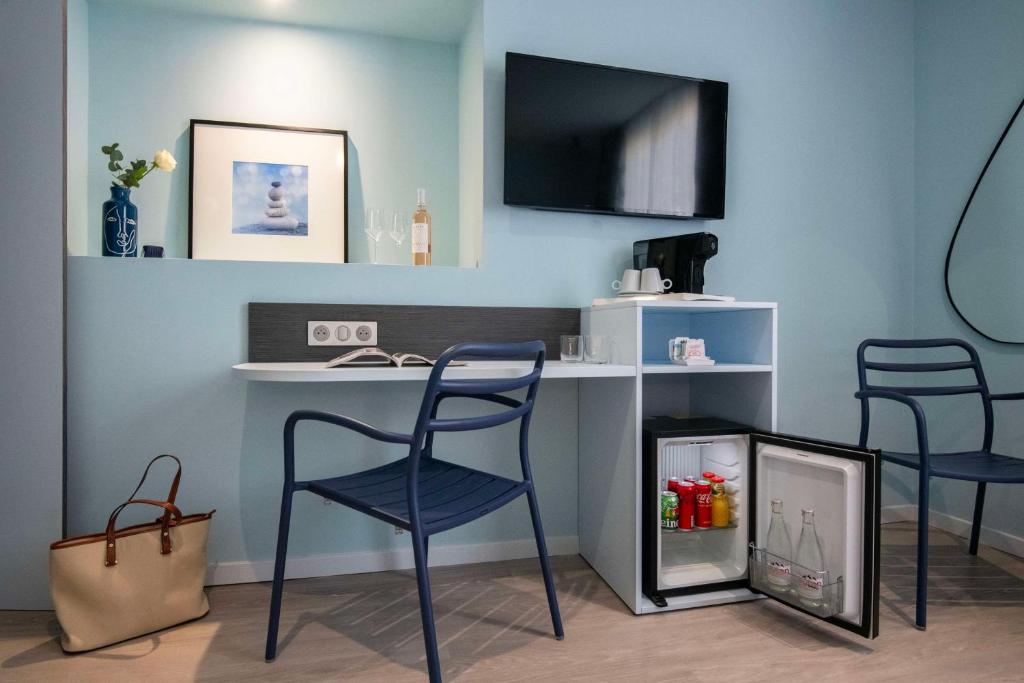 TV a/nebo společenská místnost v ubytování Best Western Alba