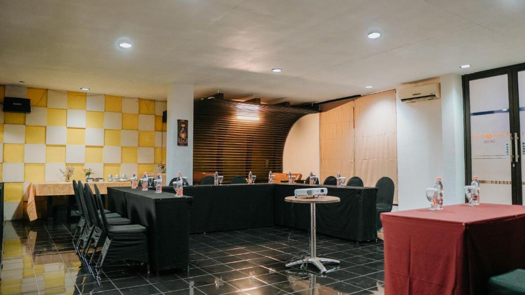 Konferenční prostory v ubytování Tuwuh Hotel at Kayutangan