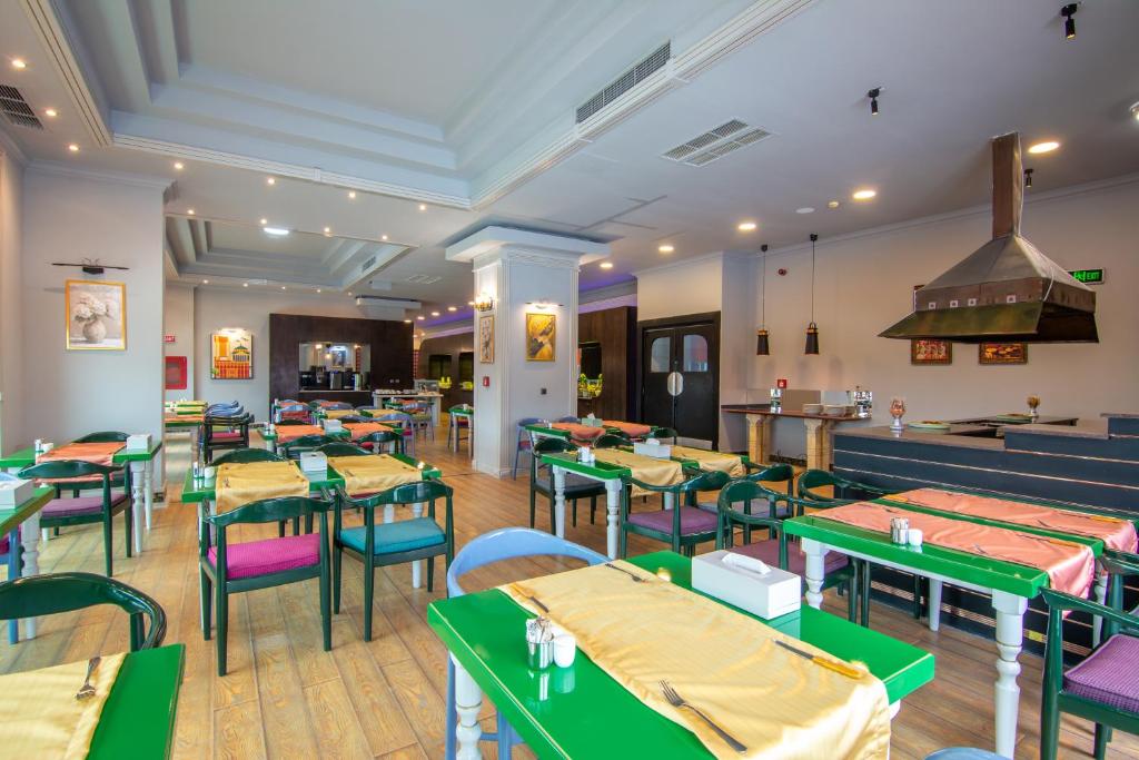 Phoenicia Express Hotel - Resim 41