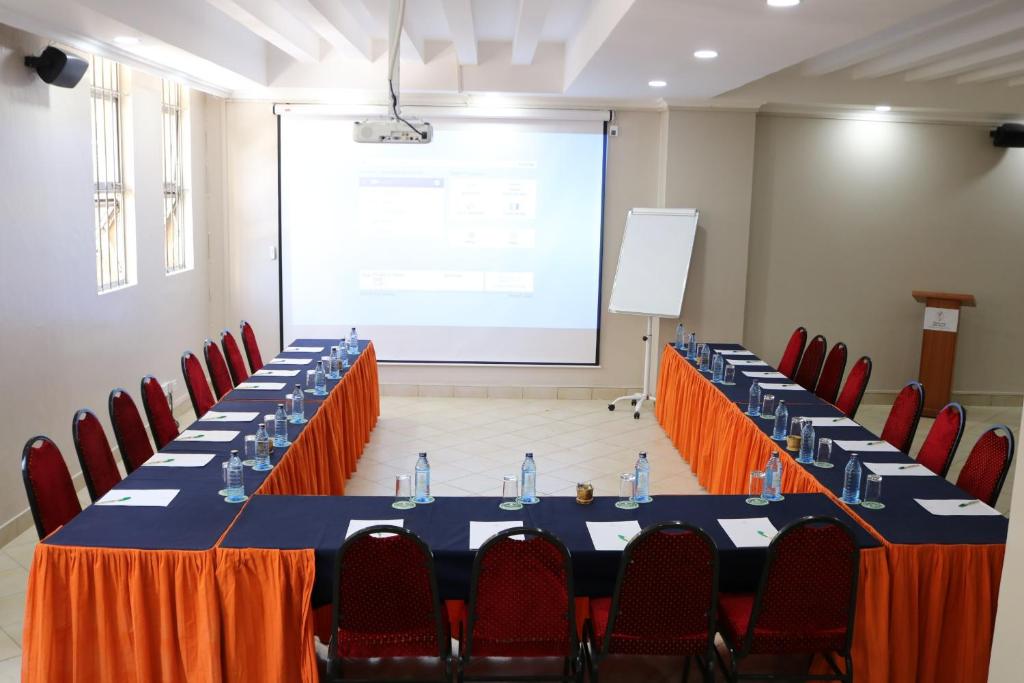Konferenční prostory v ubytování Maanzoni 680 HOTEL