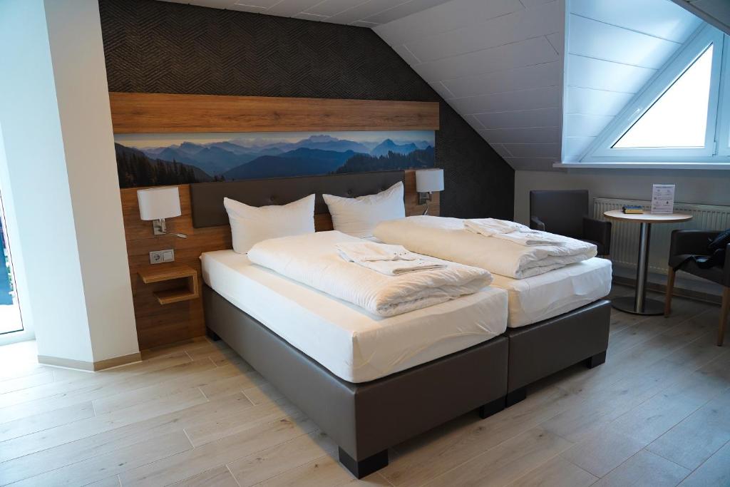 Hotel Talblick - Triple Room With Balcony
