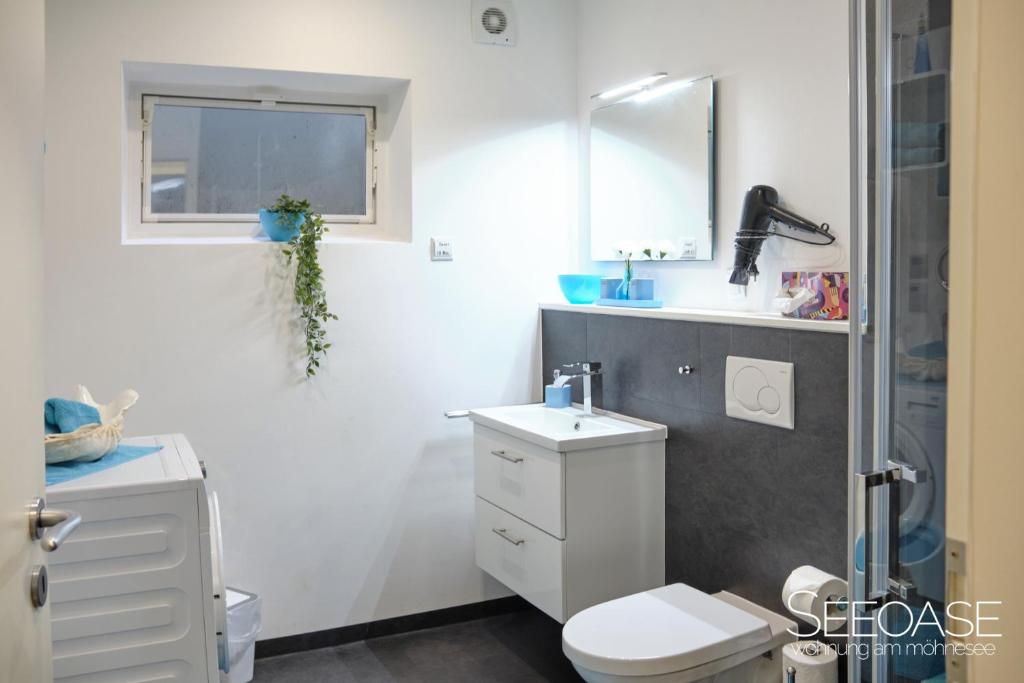Koupelna v ubytování Seeoase - Wohnung Am Möhnesee