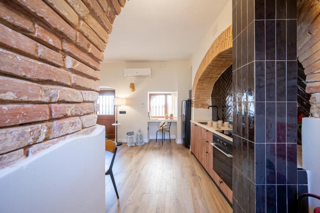 Kuchyň nebo kuchyňský kout v ubytování The Nest Masia Can Tiranasi Relájate y Disfruta Escapada con Encanto Cerca de Barcelona-