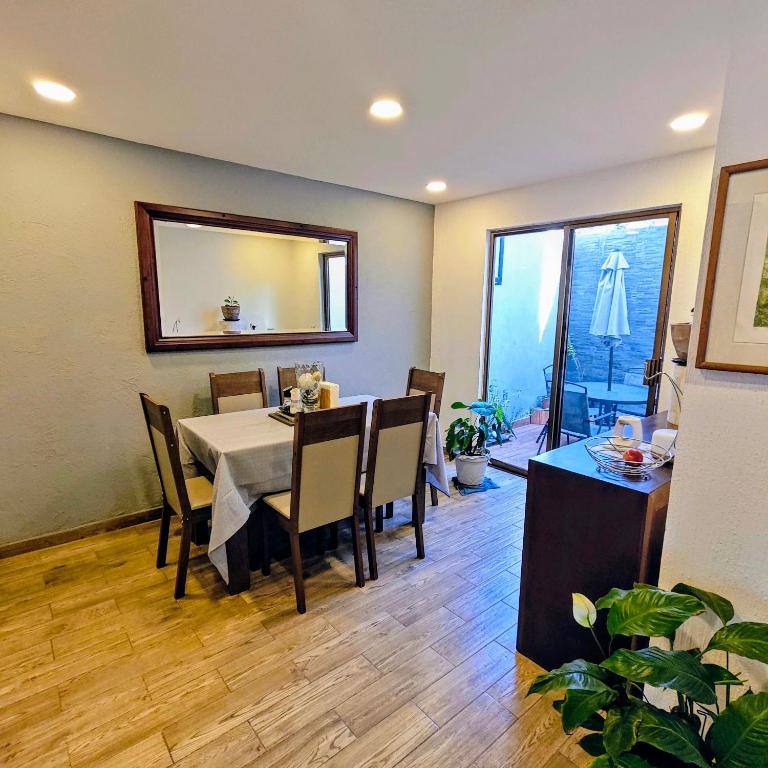 Fotografie z fotogalerie ubytování Casa Noriux en Gdl v destinaci Guadalajara