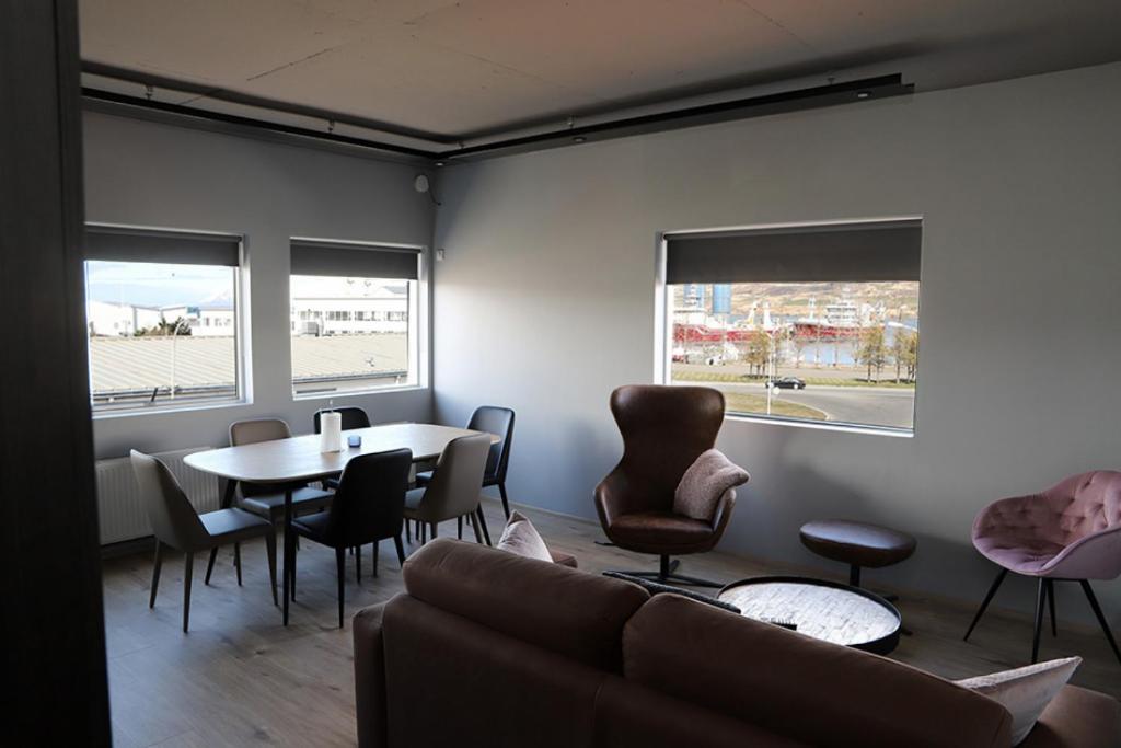 Posezení v ubytování Akureyri TB24 Apartments