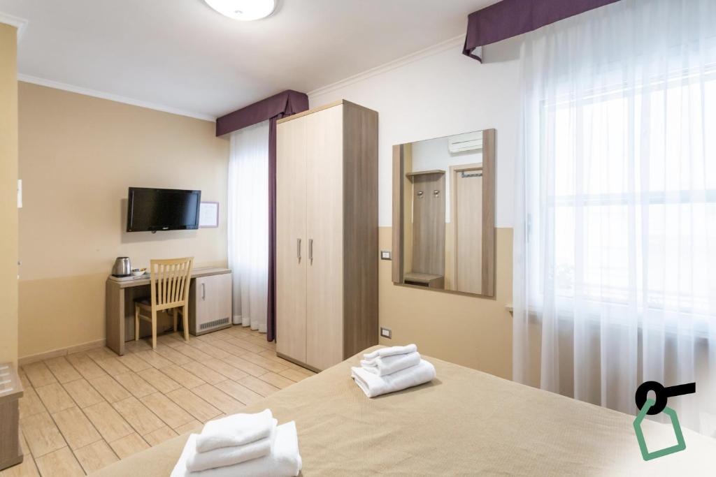 HOTIDAY Room Collection - Roma Barberini - Resim 6