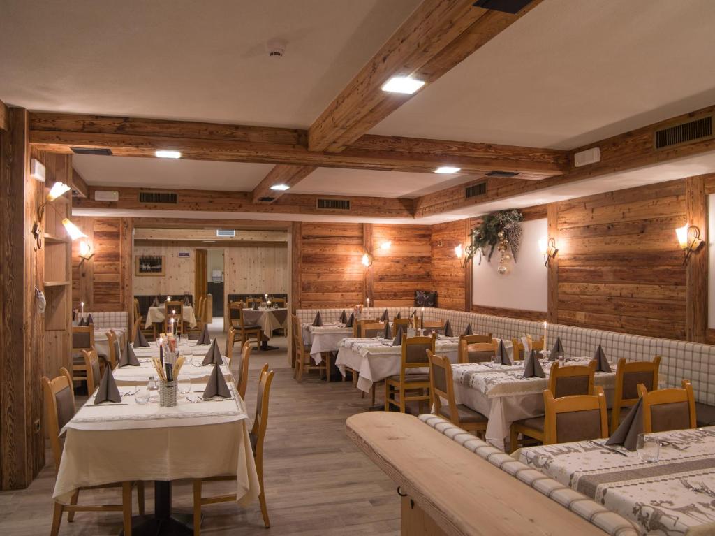 Ресторан / где поесть в Hotel Amerikan