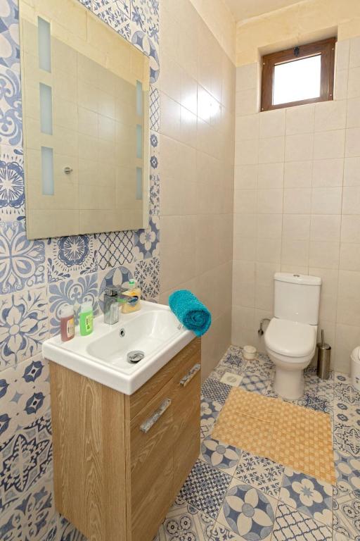 Koupelna v ubytování Holiday Home with Private Pool in Gozo
