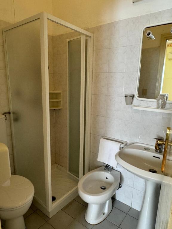 Koupelna v ubytování Hotel Ely