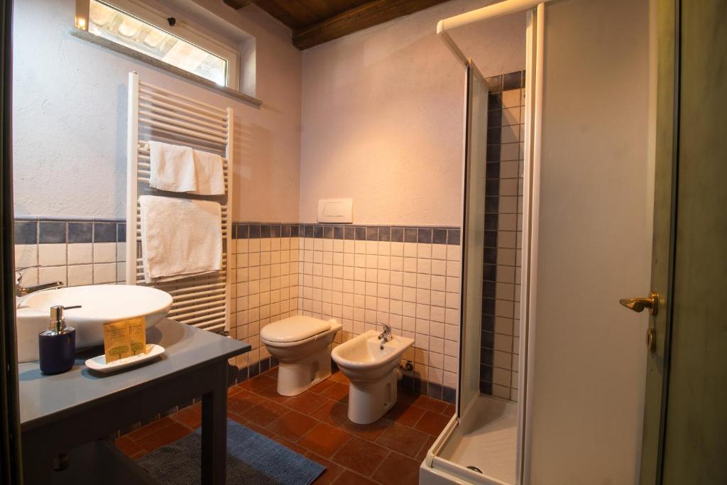 A bathroom at Alba Morus