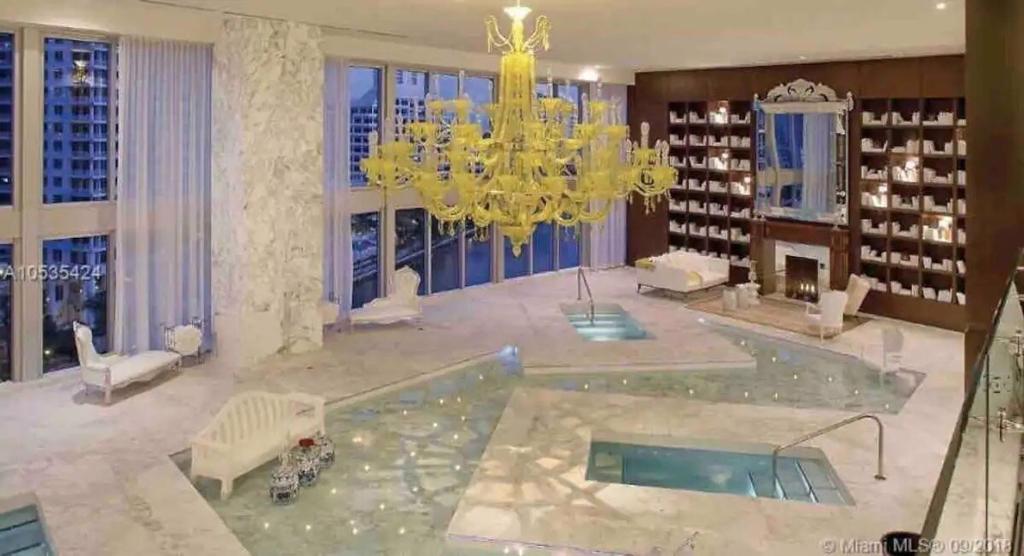 Fotografie z fotogalerie ubytování 37th Floor Luxurious unit with Bay & Pool view FREE SPA v Miami