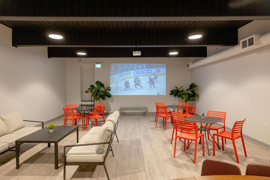 Scott's Inn & Suites - Resim 5