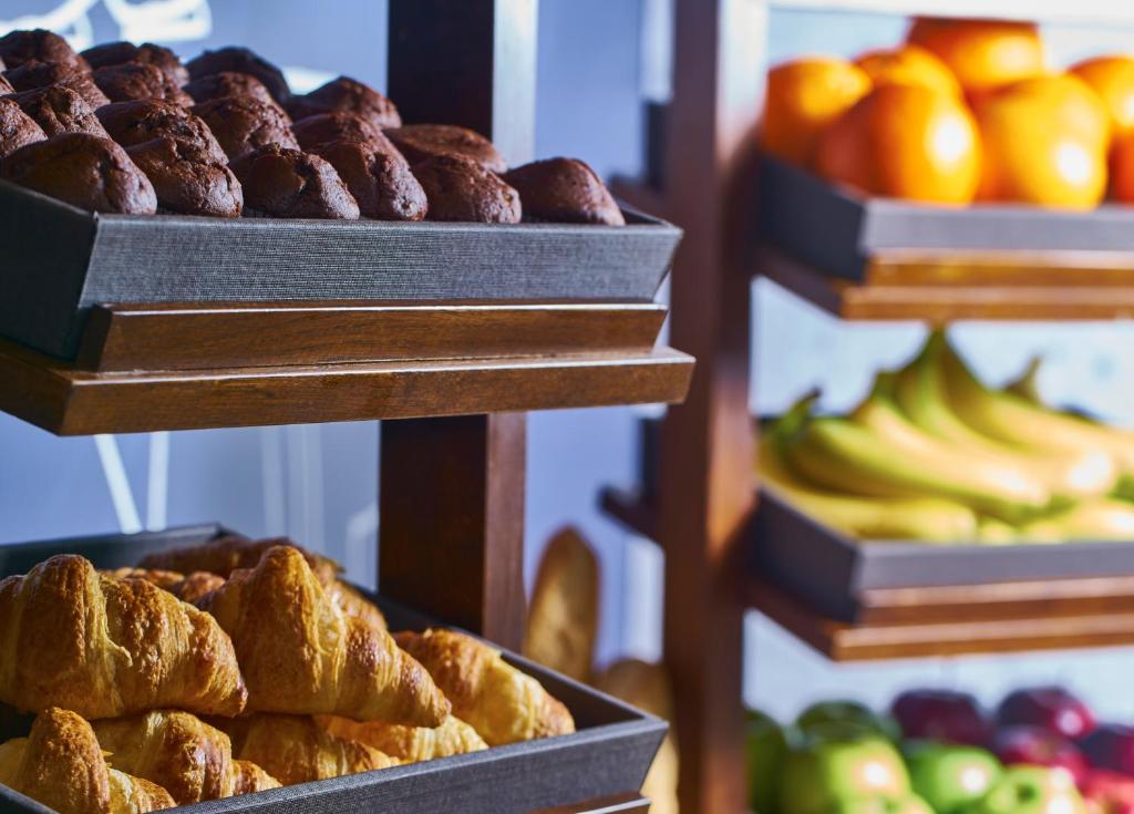 ibis budget Manchester Salford Quays - Resim 35