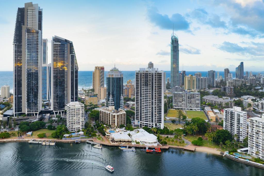 Nespecifikovaný výhled na destinaci Gold Coast nebo výhled na město při pohledu z apartmánu