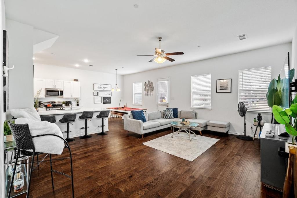 Χώρος καθιστικού στο Luxé Living KASA