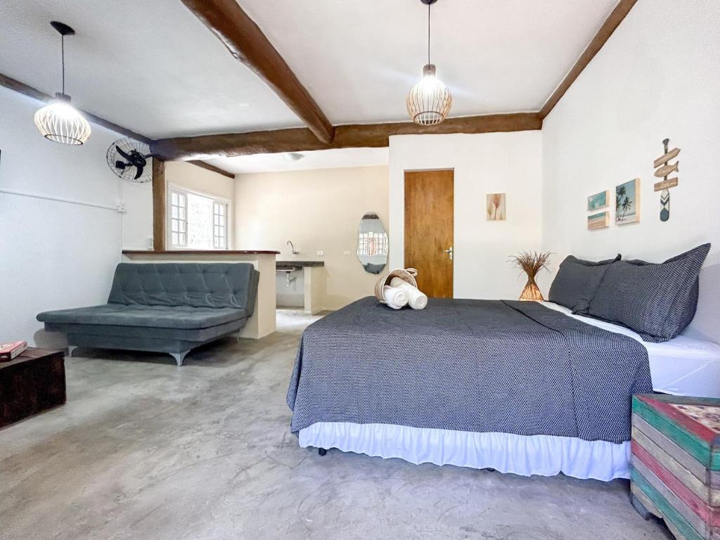 Afbeelding uit fotogalerij van Pousada AimeMaresias - Loft - Seu Paraíso - 8min da Praia in São Sebastião