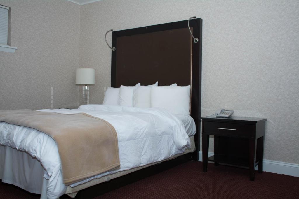 Atlantic Inn and Suites - Wall Township photo