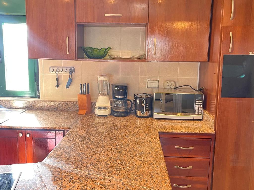 Una cocina o cocineta en Stanza Mare Beach Front