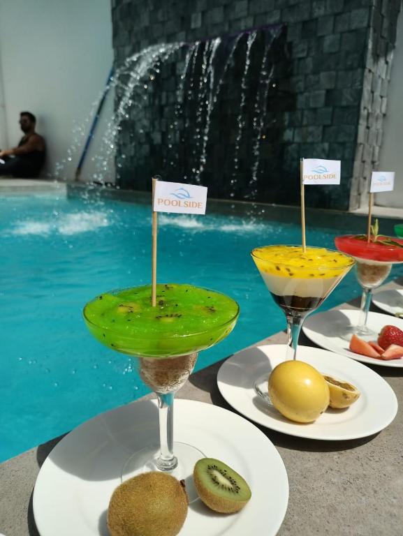 Bazén v ubytování Galapagos Planet Hotel nebo v jeho okolí