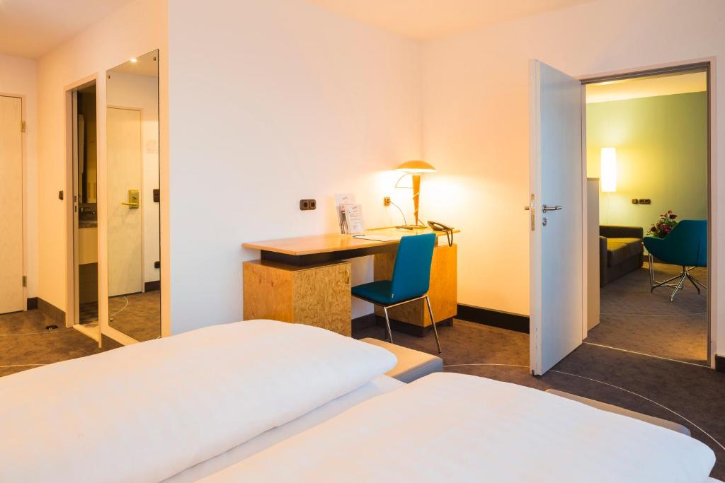 Hotel Am Terrassenufer - Resim 17