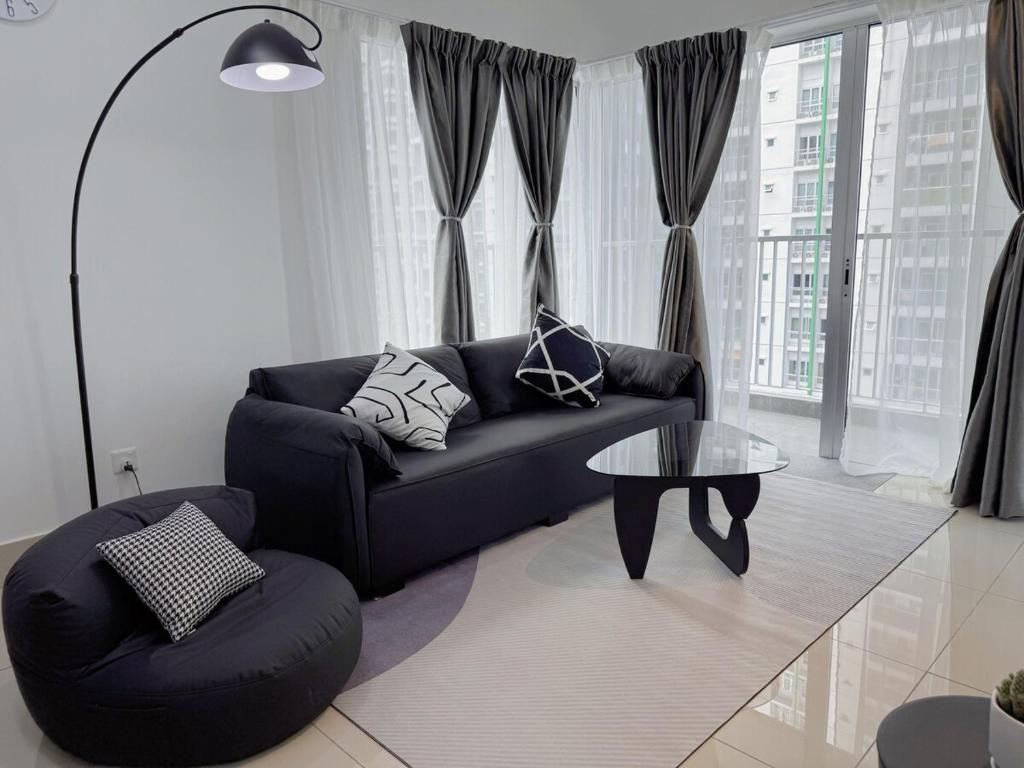 Χώρος καθιστικού στο NEW Minimalist Cozy 3R3B SgBesi - 6 pax