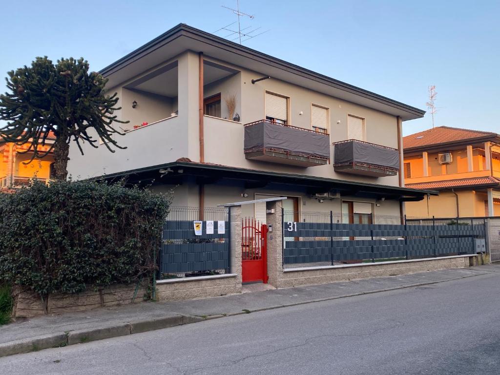 OnlyRoomsRhoFIERA - Housity