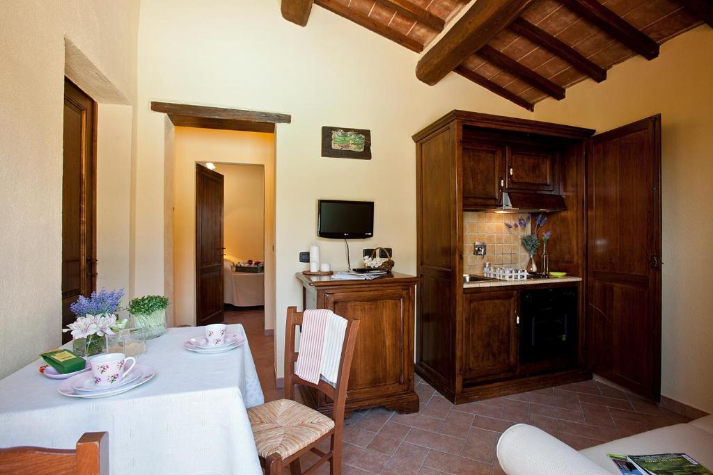 TV a/nebo společenská místnost v ubytování Agriturismo Ripaiani