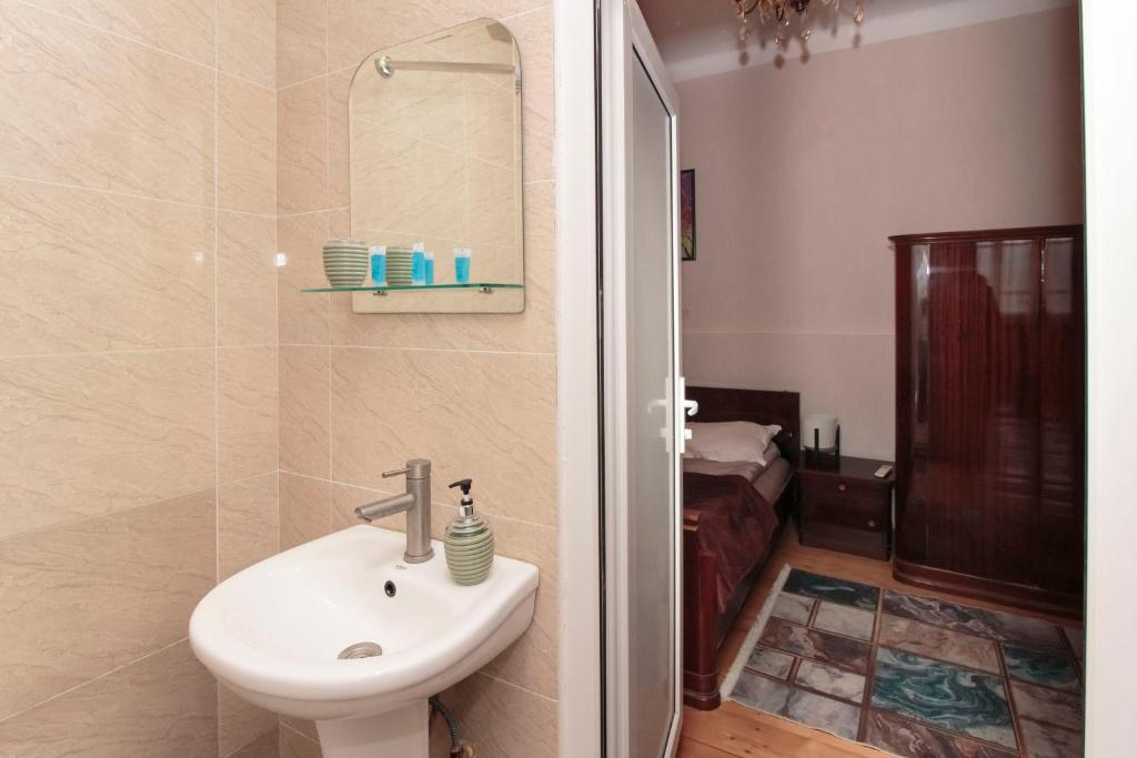 Koupelna v ubytování Tuta House Sighnaghi