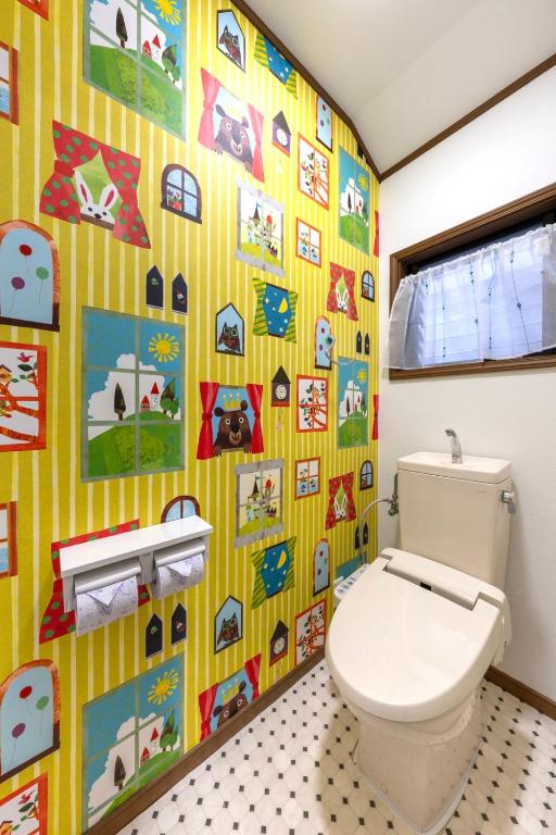 Koupelna v ubytování TSURUNOYA The only private lodging in Tokyo Japanese TATAMI style 8 minutes walk from station FREE Parking 4rooms 12guests NEW OPEN ASAKUSA AKIHABARA SKYTREE nearby