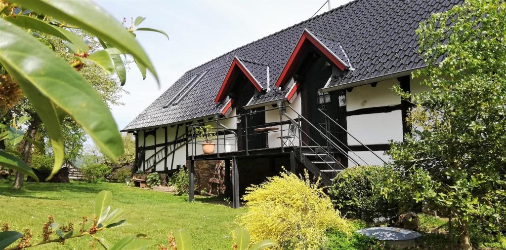 Zahrada ubytování Landhaus am Aremberg / Eifel