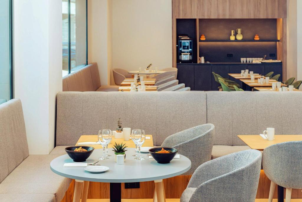 INNSiDE by Melia Valencia Oceanic - Resim 39